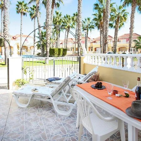 Сasa de vacaciones Cozy In Costa With Kitchenette