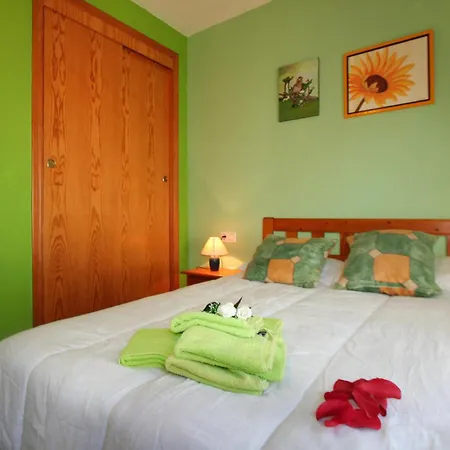 Cozy In Costa With Kitchenette Сasa de vacaciones *
